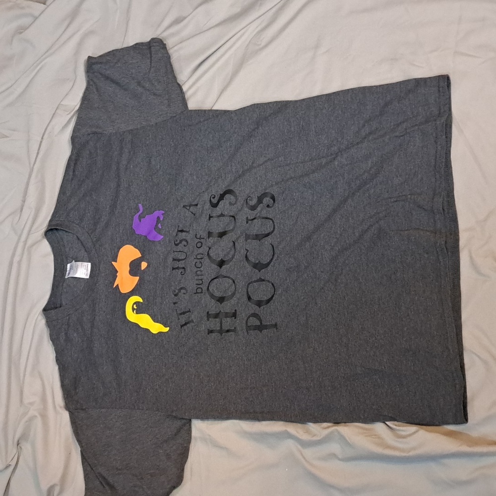 💥2/$10💥Women's T-shirt Disney Hocus Pocus size 2xl